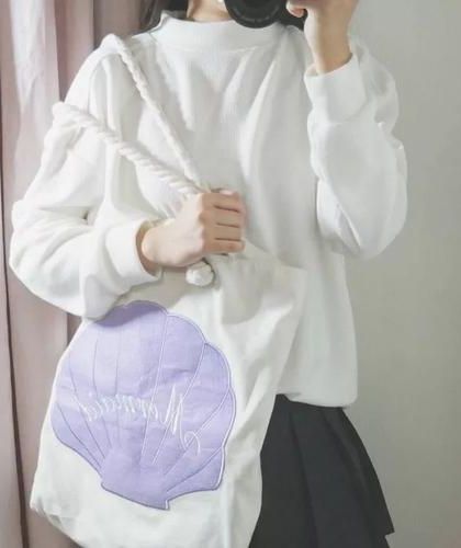 《离婚之后我还穿着你的外套》作者：不问三九