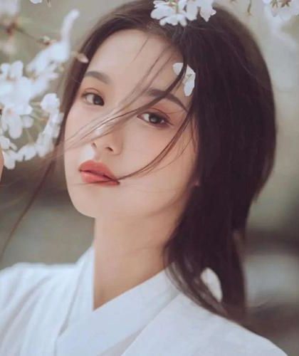 《哑炮小姐》 作者：電子小花 作者：電子小花