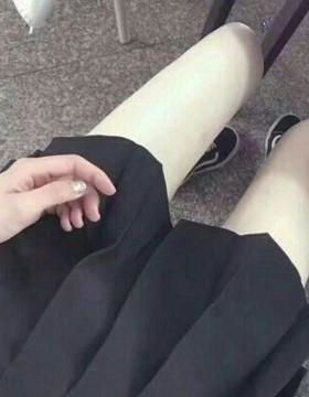 《睡醒再说》作者呜咛